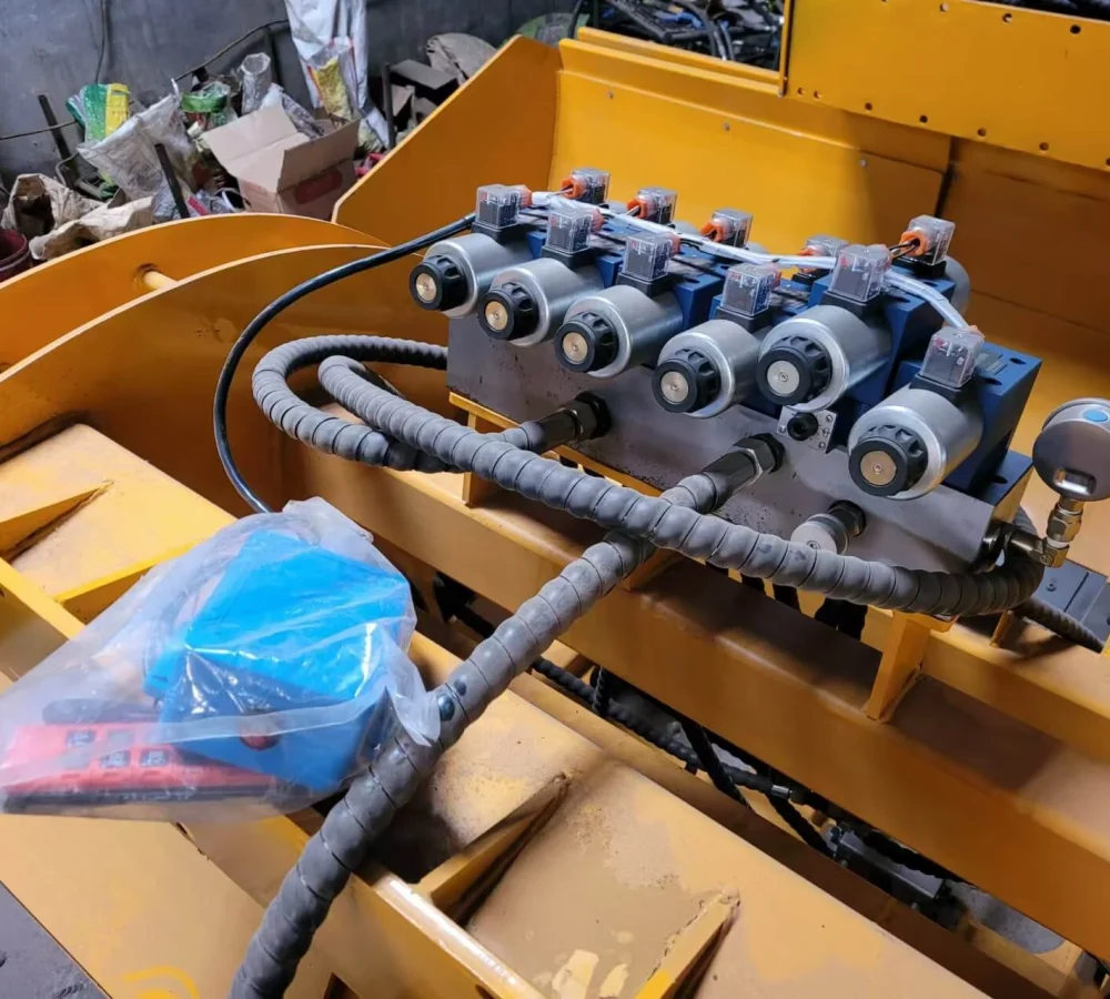 Land Leveling blade solenoid valve